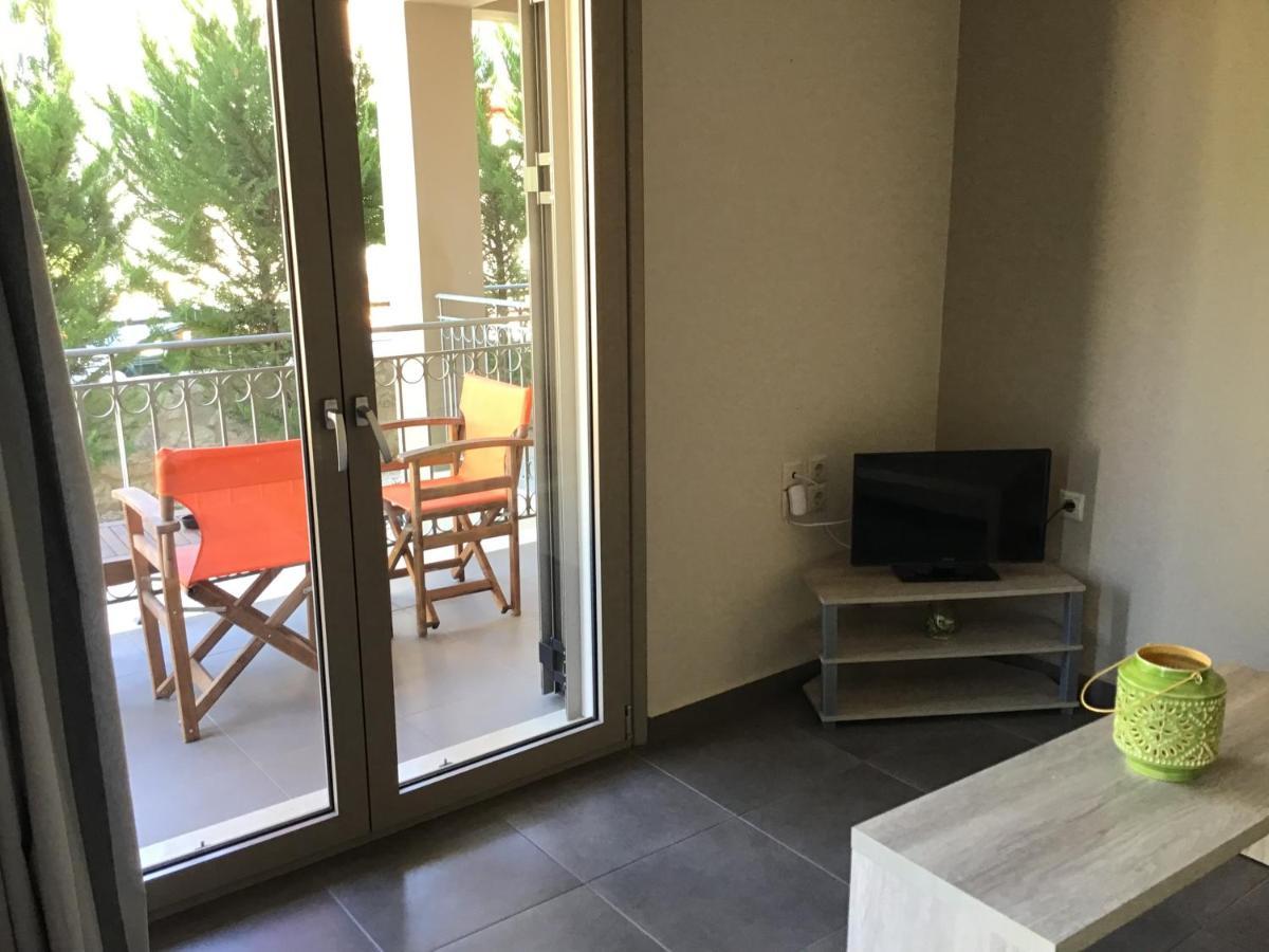 D’Angelos Apartments Karavomylos Exterior foto